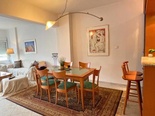 Entire-Floor 2BR Penthouse with 2 Huge Balconies & Free Parking