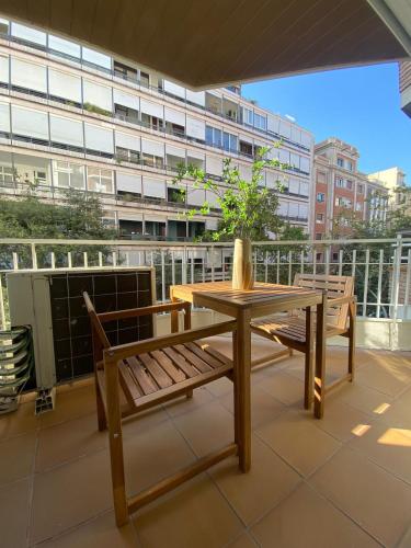 Centric Apartment with Balcony