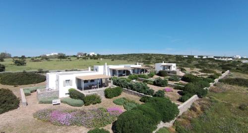 Kallisti Myrtia · Idyllic Holiday Villa - Views, Garden, nr Beach