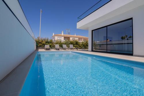 Sirius House