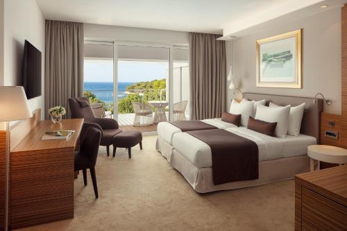 Hotel Bellevue — Sea view