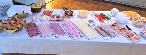 Jídlo v hotelu nebo okolí