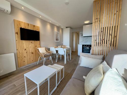 Les Ingres 2 SCLS - Wifi, Clim, Parking, Piscine