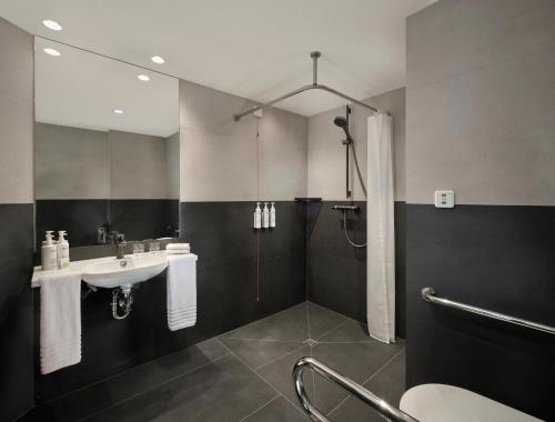 Koupelna v ubytování Courtyard by Marriott Ghent