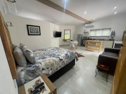 Ένα ή περισσότερα κρεβάτια σε δωμάτιο στο The Rest Self Catering