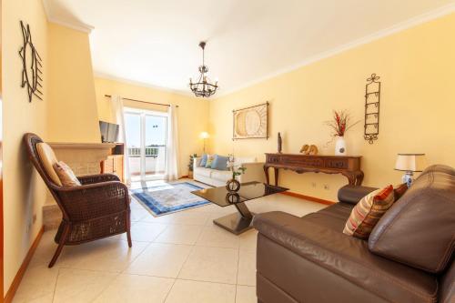 Villa Sunset - com piscina aquecível e jardim em Carvoeiro