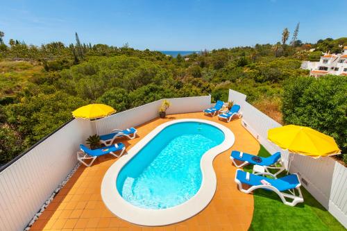 Villa Sunset - com piscina aquecível e jardim em Carvoeiro