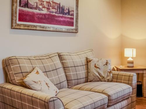 Khu vực ghế ngồi tại Cairnies - Uk47886