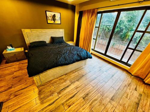 She's living apartment in Islamabad