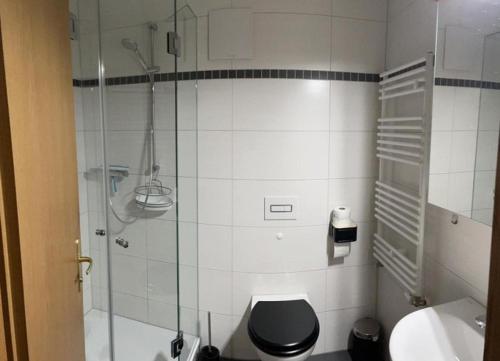 Et badeværelse på Ferienwohnung Wiesenblick