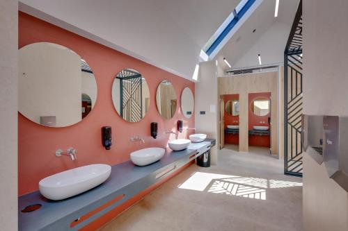 Ванная комната в Plitvice Holiday Resort