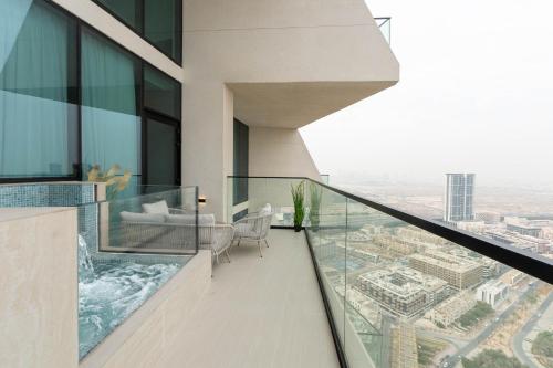 Designer Apartment 34-56 with Private Jacuzzi in JVC