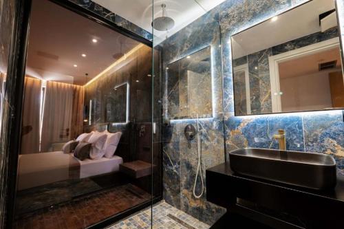 Koupelna v ubytování Cuni Luxury Hotel