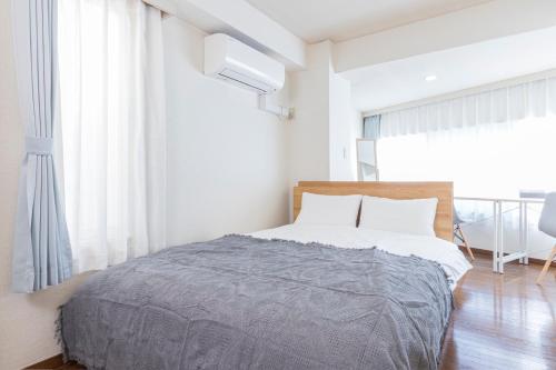 Spacious 1120feet , 3-Bedroom Apartment near Ikebukuro, 2 Minutes to Train