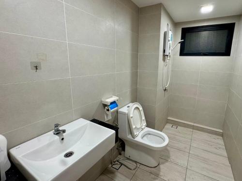 Koupelna v ubytování MUUJI Lodge-Juru Sentral Icon City