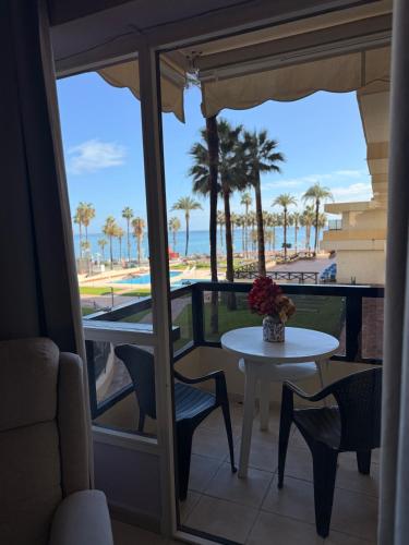 Estudio Aloha Playa con terraza, Benalmadena
