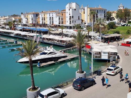 Marina Plaza