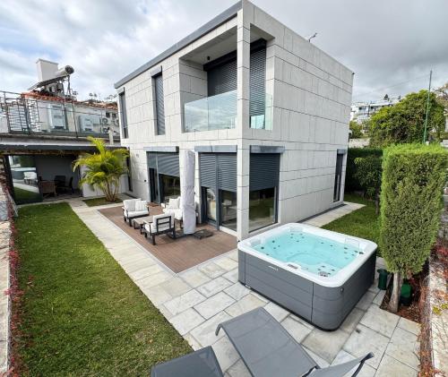 Square house