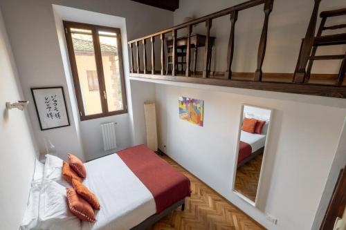 Bright and Spacious Arno View Apartment