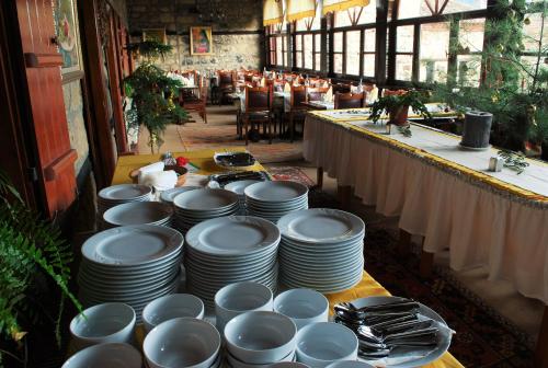 A restaurant or other place to eat at Hunnap Han