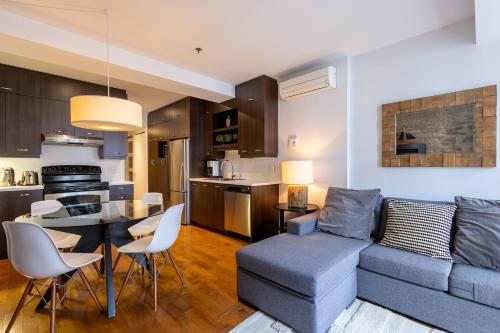 Кухня або міні-кухня у Les Immeubles Charlevoix - Le 1173