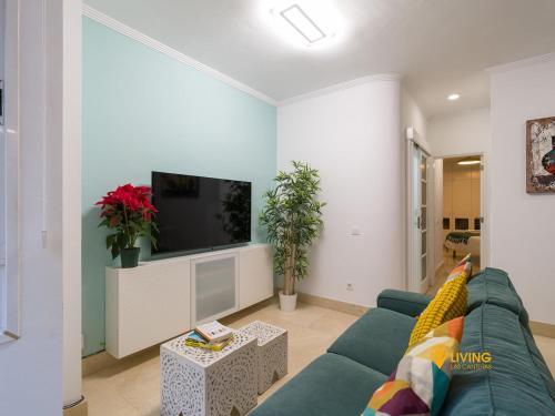 Living Las Canteras Homes - Beachside Spa Parking