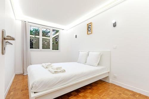 Séjour accueillant 3 chambres dans le 20ème