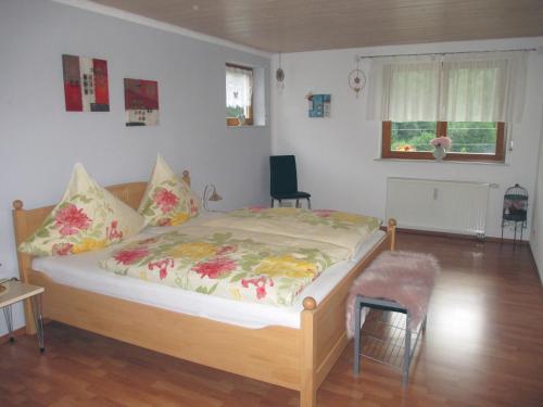 En eller flere senge i et værelse på Ferienwohnung Maria