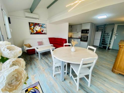 ''Ophelia 81'' T3 Duplex avec Terrasse, Parking et Clim