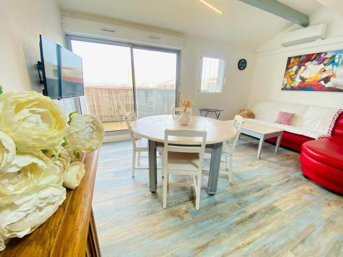 ''Ophelia 81'' T3 Duplex avec Terrasse, Parking et Clim