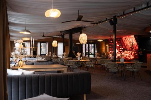 Een restaurant of ander eetgelegenheid bij Характер парк