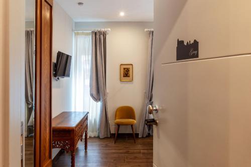 GuestHost - Charming Sallustiano Guest House