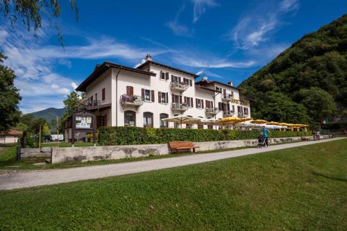 Gallery image of Hotel Lido in Ledro