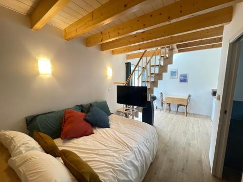 Postel nebo postele na pokoji v ubytování Lokorn - Chaleureux, parking, WiFi, 500m du centre