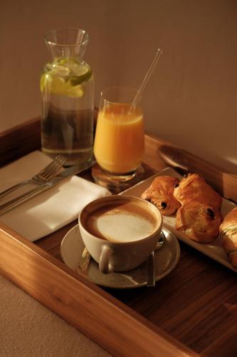 Jídlo v hotelu nebo okolí