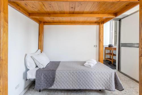 AmoRoma Home
