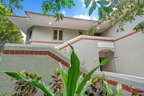 Tòa nhà nơi nhà nghỉ dưỡng tọa lạc