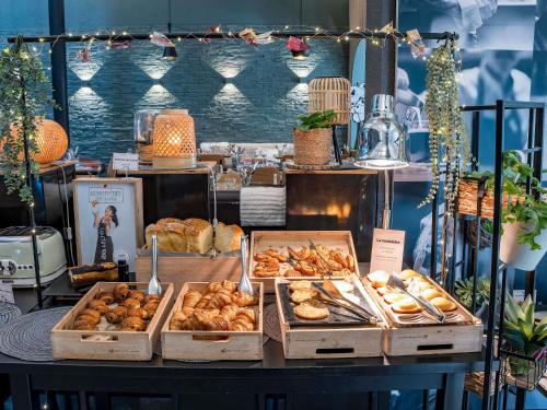 Jídlo v hotelu nebo okolí