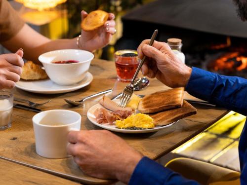 Jídlo v hotelu nebo okolí