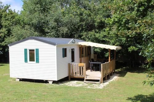 LE CORNOUILLER mobil home 4 personnes CAMPING LE BEL AIR Limogne en Quercy