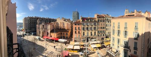 Udsigt til Toulon eller udsigt til byen taget fra lejligheden