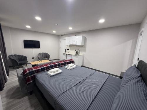 Et tv og/eller underholdning på D-East Signature Suites