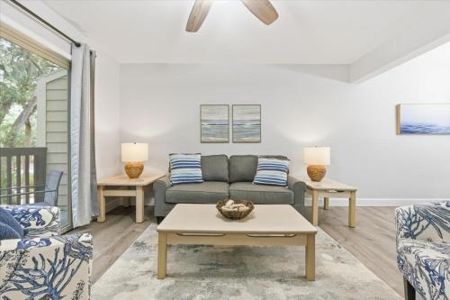Cozy Coastal Retreat - Walk to Beach & Pool photo 15