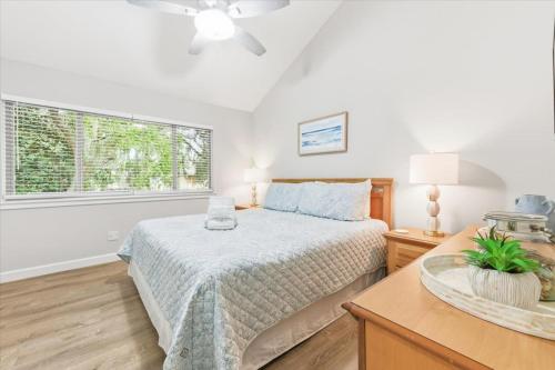 Cozy Coastal Retreat - Walk to Beach & Pool photo 21