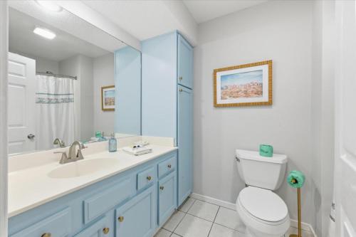 Cozy Coastal Retreat - Walk to Beach & Pool photo 24