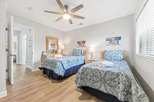 Cozy Coastal Retreat - Walk to Beach & Pool photo 26