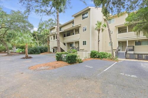 Cozy Coastal Retreat - Walk to Beach & Pool photo 31