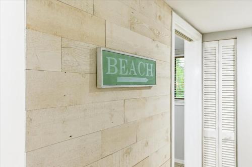 Cozy Coastal Retreat - Walk to Beach & Pool photo 30