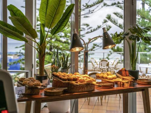 Jídlo v hotelu nebo okolí