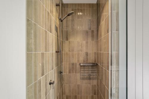 Koupelna v ubytování Brow Peak View - Arrowtown Holiday Home